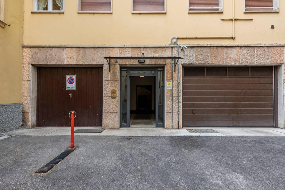 Vicolo Leoni 2Brd Apartment ヴェローナ エクステリア 写真
